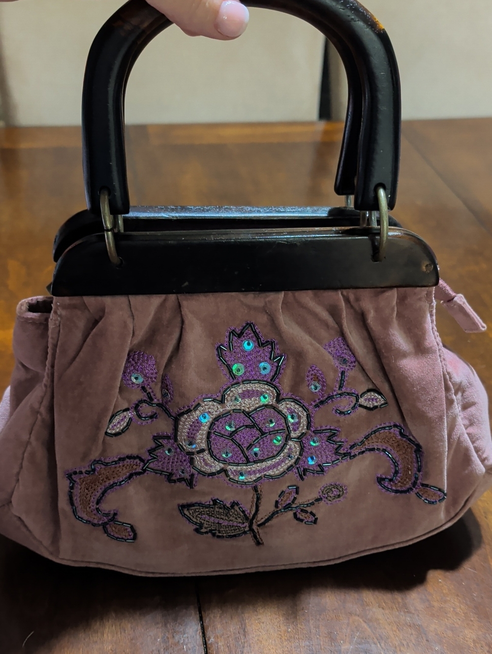 Iconic Vintage 2005 Avon Mauve Velvet Wooden Handle Boho Y2K Cottagecore Purse
